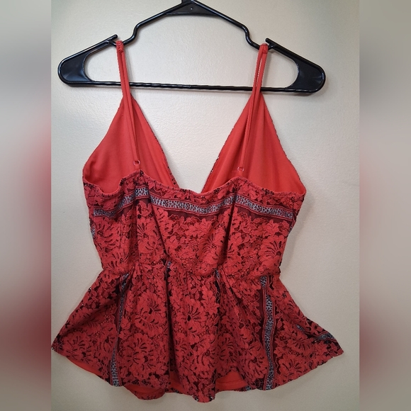 NWOT Monteau Red Lace Detail Top - Picture 2 of 6